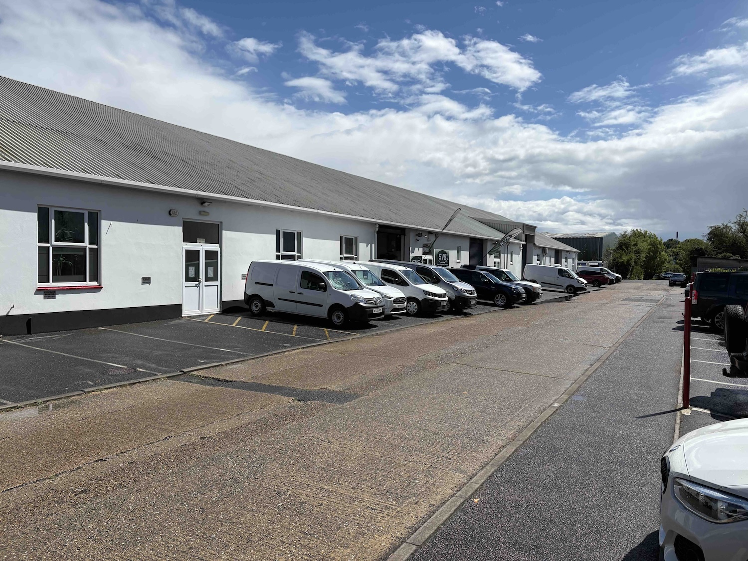 Commercial units to rent Burgess Hill